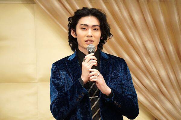 市川染五郎「現代を生きるハムレットを目指したい」　過去に祖父と父も演じた役どころに挑む