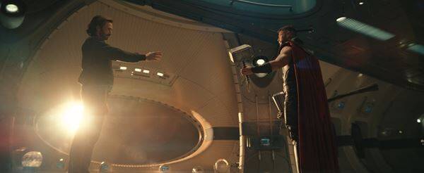 『アベンジャーズ／ドゥームズデイ』ティザー予告＆ポスター解禁　ロバート・ダウニー・Jr.が最凶ヴィランとして降臨
