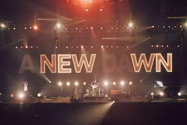 Saucy Dog、結成の地・大阪で迎えた“夜明け”の瞬間　初のドーム公演で3万5千人と分かち合った10年の軌跡と未来【オフィシャルレポート】