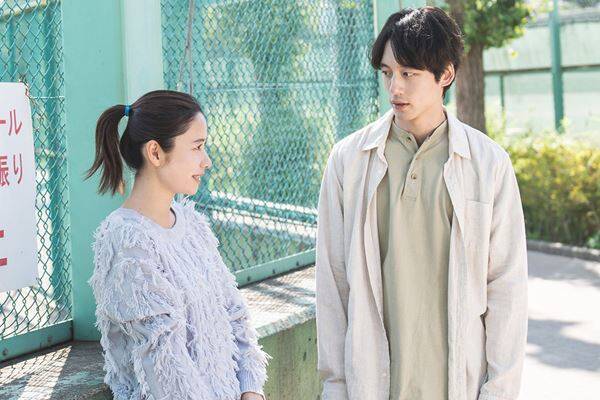 坂口健太郎主演『私はあなたを知らない、』幸せと狂気が交錯する場面写真10点を一挙解禁