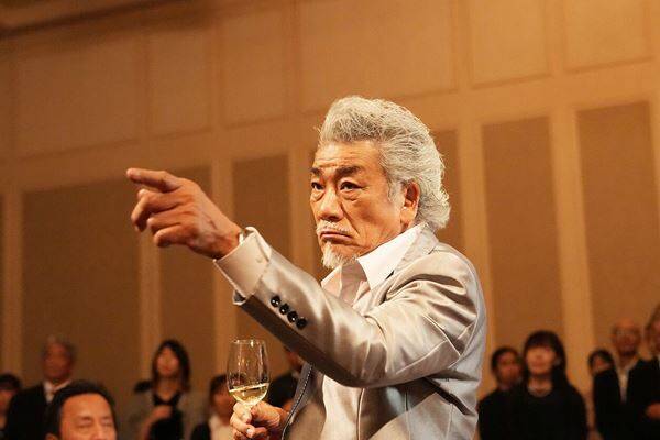 面白い！　舘ひろし主演『免許返納!?』──ここまでやるか、のセルフパロディ【おとなの映画ガイド】