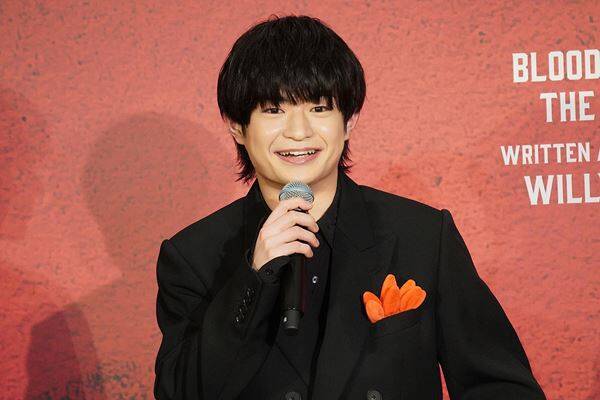 小林亮太＆山田健登、渡邉蒼＆島太星　“生き別れた双子”Wキャストが勢ぞろい『ブラッド・ブラザーズ』会見で生歌唱も披露