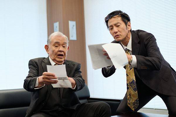 アイドル級の忙しさ！ 映画界のオモロい内情も垣間見える『津田寛治に撮休はない』──【おとなの映画ガイド】