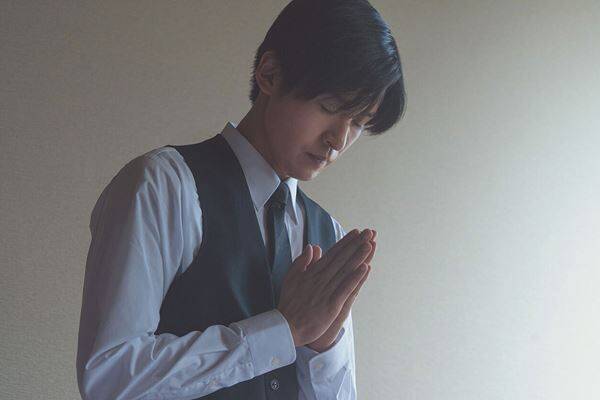 浜辺美波×目黒蓮の人柄がにじみ出る演技『ほどなく、お別れです』──いつか訪れるその時、心に寄り添う映画【おとなの映画ガイド】