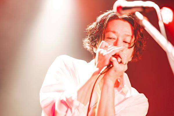GRAPEVINE『SOMETHING SPECIAL 2026』柴田聡子との共演、刺激し合う両者が起こした化学反応がとてつもない音楽時間を作り上げた東京公演をレポート