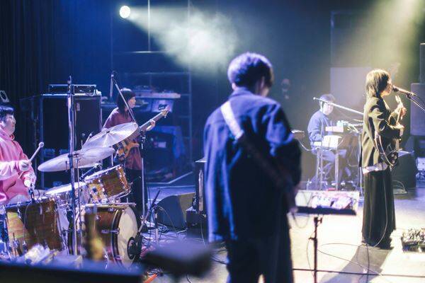 GRAPEVINE『SOMETHING SPECIAL 2026』柴田聡子との共演、刺激し合う両者が起こした化学反応がとてつもない音楽時間を作り上げた東京公演をレポート