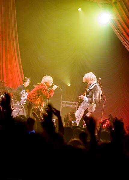 Dios全国ツアー『Dance With Your Ghost』熱狂のファイナル東京公演レポート 「観たいと思ってくれるあなたがいることが音楽をやっている意義」