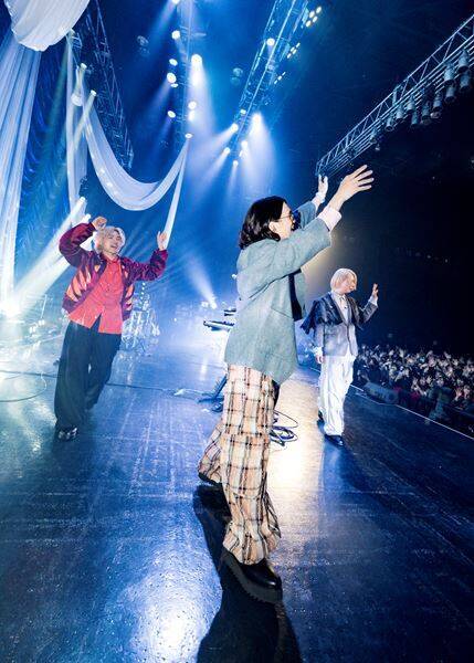 Dios全国ツアー『Dance With Your Ghost』熱狂のファイナル東京公演レポート 「観たいと思ってくれるあなたがいることが音楽をやっている意義」