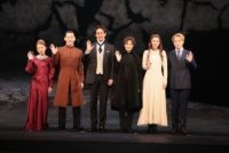吉田羊主演『ハムレットQ1』開幕「どこか自分事として楽しんでいただけたら」