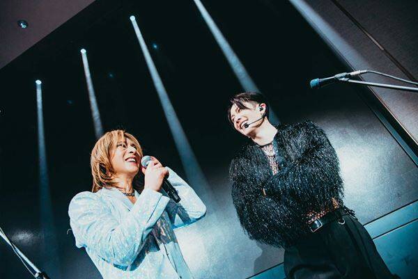 YOSHIKI、“世界一豪華なディナーショー”が通算105公演に　ゲストにMIYAVI、清春、竹中雄大が登場、最終日はPATAと「Rusty Nail」
