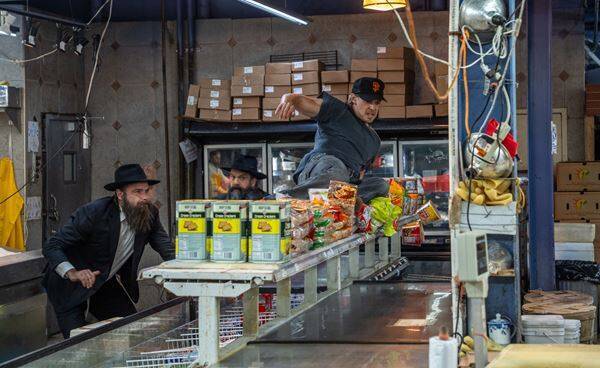 ダーレン・アロノフスキー監督が衝撃発言！『コート・スティーリング』スペシャル本編解説動画公開