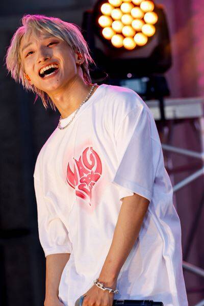 BUDDiiS初の日比谷野外音楽堂ライブレポート「みなさんが僕達の光です」