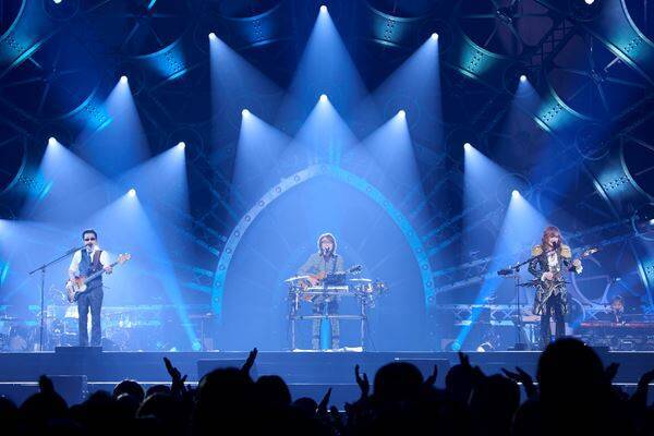 デビュー51周年のTHE ALFEEが語る「今までで一番自信を持って届けられるアルバム」──『君が生きる意味』が示した止まらぬ進化とは