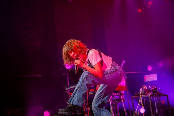 JUNNA、幻となった2022年ホールツアーを“リベンジライブ”として再現！ 「みんなの前だったら、どんな夢でも語れる」――10周年へ向けて新たな夢を語る【オフィシャルレポート】