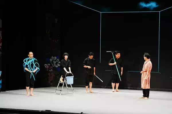 小林賢太郎×PARCOがタッグを組んだ「ル・コント」第一弾公演が開幕「最高級コントブランドにしなければならない」