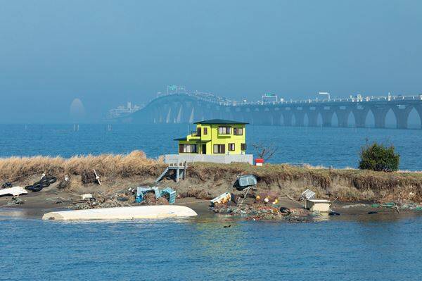 アートチームSIDE COREの大規模個展がワタリウム美術館で　「視点・行動・ストーリーテリング」3つのテーマで作品群を紐解く