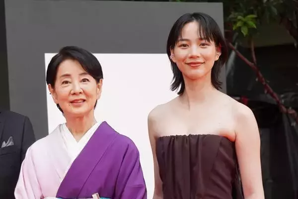 第38回東京国際映画祭、吉永小百合がレッドカーペットに登場し華やかに開幕