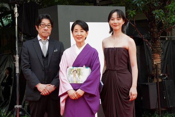 第38回東京国際映画祭、吉永小百合がレッドカーペットに登場し華やかに開幕