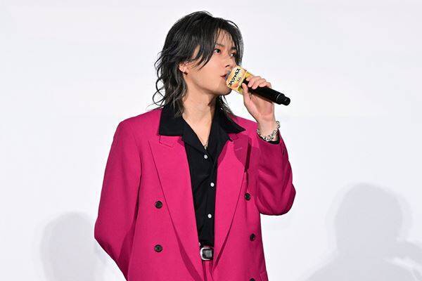 Snow Man佐久間大介が続編へ意欲！ 初の映画単独主演作『スペシャルズ』は「ウルッとくるくらい自信作」