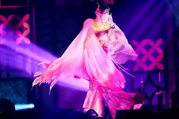 松任谷由実、恒例の苗場公演『SURF & SNOW in Naeba Vol.46』スタート！テーマは“オリエンタル”【オフィシャルレポート】