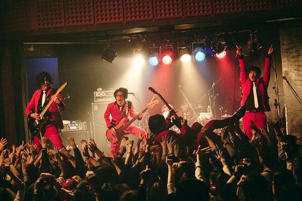 a flood of circle主催『A FLOOD OF CIRCUS 2026』ゲストに豪華6組が集結！ ロックの熱狂が渦巻いた伝説の一夜を詳細レポート