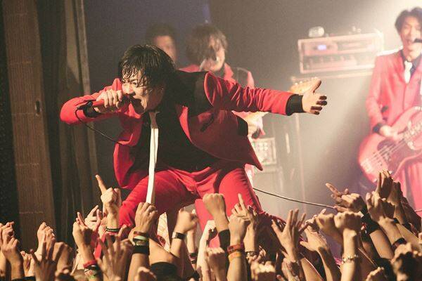 a flood of circle主催『A FLOOD OF CIRCUS 2026』ゲストに豪華6組が集結！ ロックの熱狂が渦巻いた伝説の一夜を詳細レポート