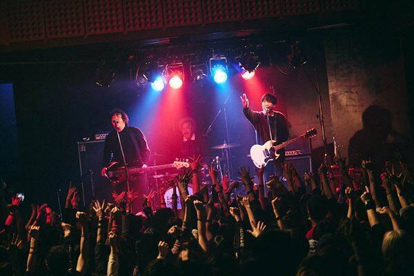 a flood of circle主催『A FLOOD OF CIRCUS 2026』ゲストに豪華6組が集結！ ロックの熱狂が渦巻いた伝説の一夜を詳細レポート