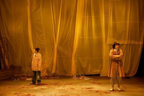 串田和美、6度目の挑戦！ フライングシアター自由劇場『西に黄色のラプソディ』開幕「とてもみずみずしく新しい芝居になった」