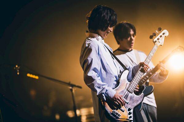 【ライブレポート】reGretGirl、満員のオーディエンスへ大きな愛を届けた全国ツアー『for LOVERS』ファイナル公演をレポート「頑張れよじゃなくて、よう頑張ったなと歌いたい」