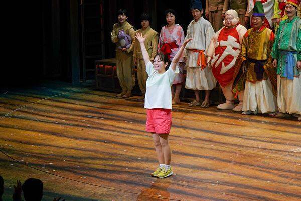 上白石萌音＆川栄李奈らに惜しみない喝采！ 舞台『千と千尋の神隠し』ソウル公演が開幕