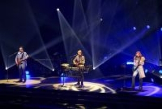 THE ALFEE、105回目の日本武道館ライブでロックバンドとして最多記録を更新　前人未到の通算ライブ本数の3,000本までカウントダウンに突入！