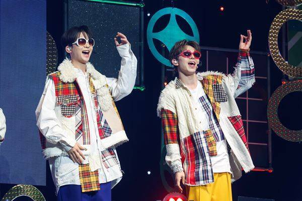 ONE N’ ONLYがSWAGと過ごした愛と笑顔の聖夜「来年もきっといい年になる」ONE N’ LIVE 2024 ハピホリ ～Merry XmaSWAG～ライブレポート