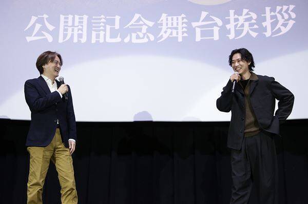 山﨑賢人＆山田杏奈、黄金の船で大阪に降臨！ 『ゴールデンカムイ』最新作の出来に手応え「集大成といえるような作品に」