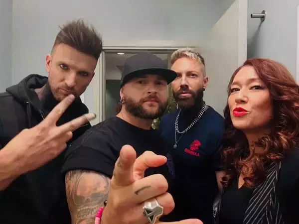 LiLiCo × Smash Into Piecesスペシャル対談　「あなたはもうバンドメンバー」──「First Time」に込めた想いと、日本への愛