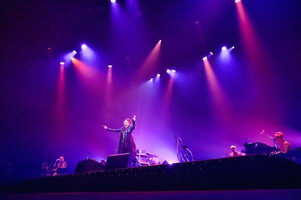 渡辺美里、デビュー40周年ツアー『BITTER☆SWEET ULTRA POP TOUR 2025』完走【オフィシャルレポート】