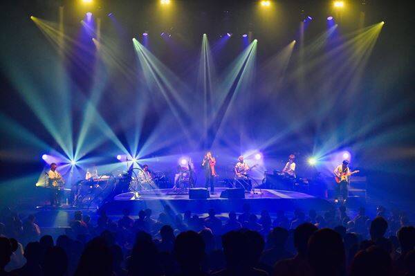 渡辺美里、デビュー40周年ツアー『BITTER☆SWEET ULTRA POP TOUR 2025』完走【オフィシャルレポート】