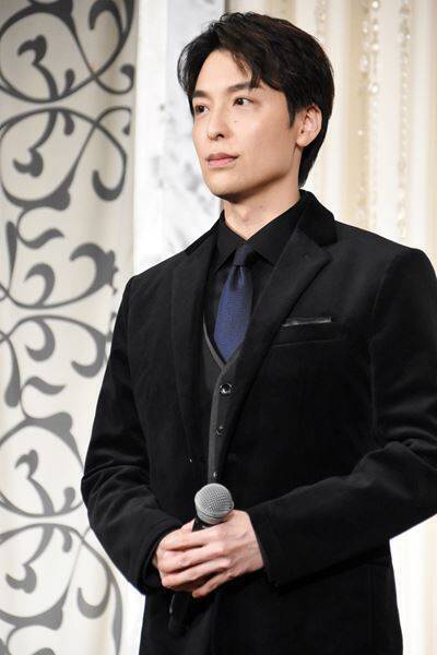 海宝直人「挑戦しがいがある」　岡宮来夢らと共に挑むオリジナルミュージカル『ISSA in Paris』始動！