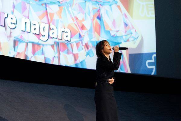 齊藤京子「ドキュメンタリーのようなリアルな作品に」 映画『恋愛裁判』パリ先行上映で500人が熱狂