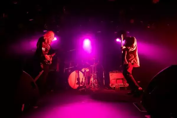 【ライブレポート】w.o.d.とGLIM SPANKYが渋谷クアトロでツーマン　フロアが沸き立つ熱いバトル！