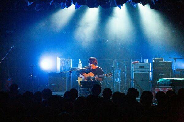 【ライブレポート】w.o.d.とGLIM SPANKYが渋谷クアトロでツーマン　フロアが沸き立つ熱いバトル！
