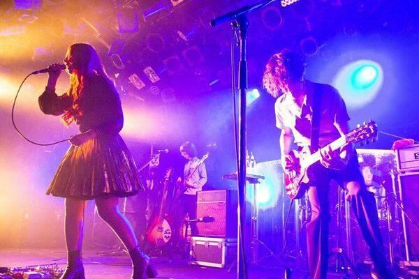 【ライブレポート】w.o.d.とGLIM SPANKYが渋谷クアトロでツーマン　フロアが沸き立つ熱いバトル！
