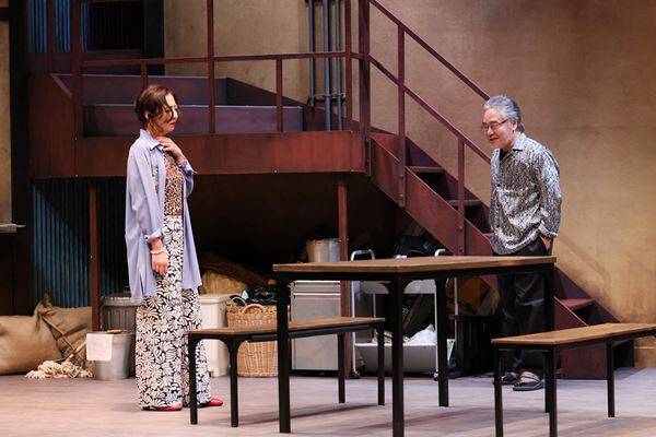 松雪泰子、坂東龍汰らが紡ぐ欲望の揺らぎ 『危険なワルツ』開幕コメント＆舞台写真が到着