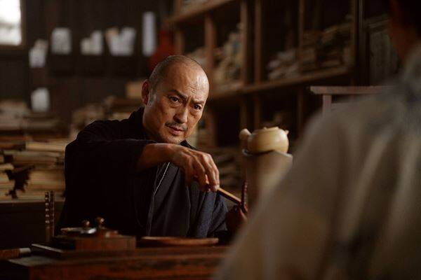 柄本佑、渡辺謙、長尾謙杜が魅せる、江戸歌舞伎の香りただよう秀逸なミステリー『木挽町のあだ討ち』──【おとなの映画ガイド】