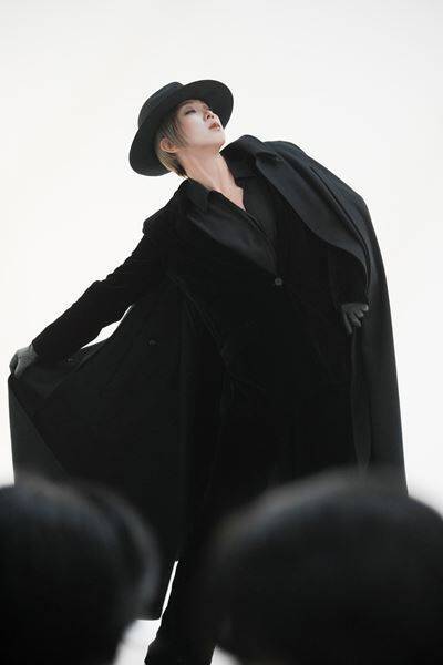 湖月わたると柚希礼音が芝居作品で初共演！ ダンスと語りで綴る『マイ フレンド ジキル』ビジュアル撮影レポート【前篇】