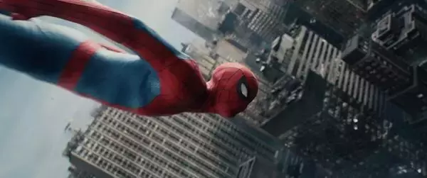 『スパイダーマン』特別映像＆場面写真公開　トム・ホランドの驚異の身体能力を監督が絶賛
