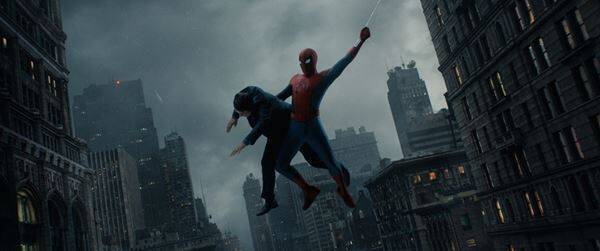 『スパイダーマン』特別映像＆場面写真公開　トム・ホランドの驚異の身体能力を監督が絶賛