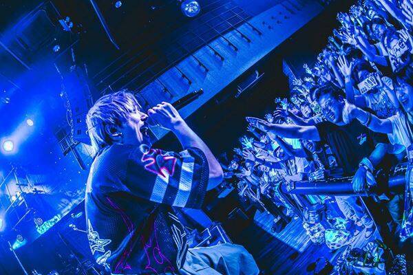 BACK-ON、20年の“青春”を鳴らした夜　Veats Shibuyaを包んだ大合唱と誇り