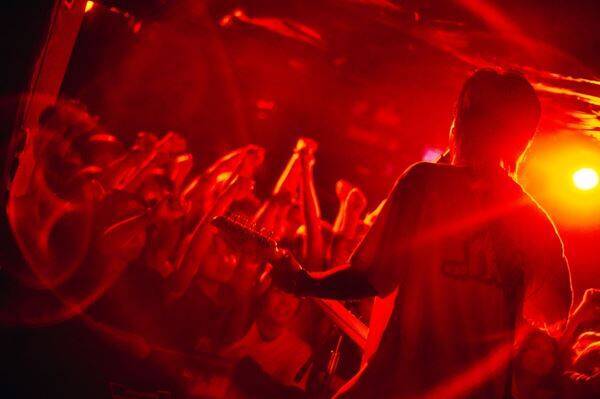 カライドスコープ × May Forth × Reccaが魅せた真っ向勝負の大熱演！ 『3×3×3 Tour』下北沢SHELTERを熱狂レポート