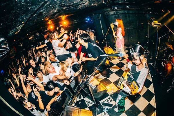 カライドスコープ × May Forth × Reccaが魅せた真っ向勝負の大熱演！ 『3×3×3 Tour』下北沢SHELTERを熱狂レポート