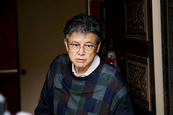 松村北斗×今田美桜『白鳥とコウモリ』豪華キャスト陣の場面写真＆特別映像解禁